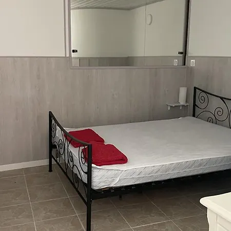 Apartment Spacieux A Pour 10 Avec Piscine - Fr-1-822-20 Esparron-de-Verdon